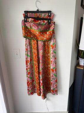 House of Harlow 1960 Pink Floral set with Orange & Green Accents